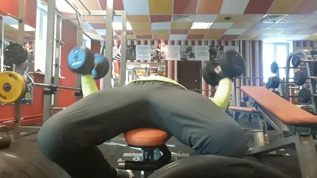 Треня 1 (1.3.18) Разводка с гантелями гор.скамья 3 подход 12х20кг смотреть онлайн