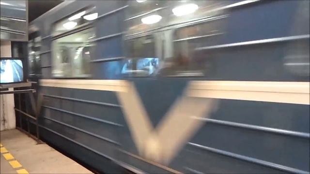 СПБ Метро: Станция "Проспект Ветеранов".