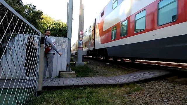 2эс4к с поездом №036 "Северная Пальмира" (Адлер-Ст.Петербург) смотреть онлайн