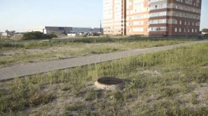 Провалился в люк канализации