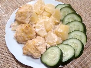 Запечённый картофель с фрикадельками.mp4
