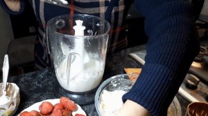 Смузи полезный, детский, вкусный. Smoothie is healthy, delicious and kids