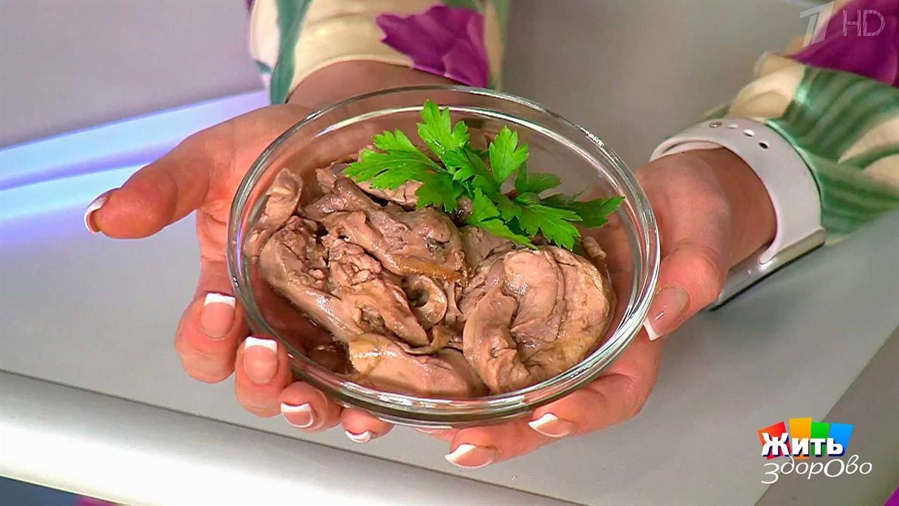 Где взять витамины летом. Жить здорово! Фрагмент выпуска от 10.07.2017