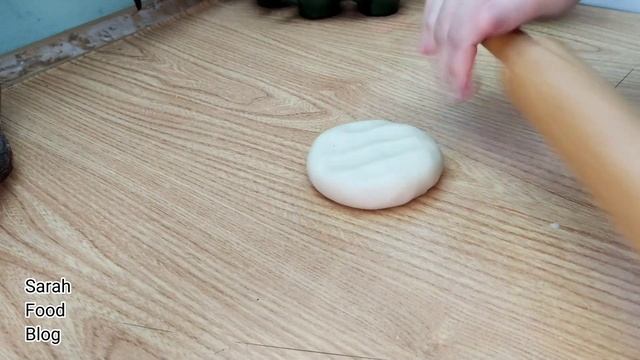 Такое Жаркое в съедобном горшочке, способна произвести фурор среди ваших домочадцев! смотреть онлайн