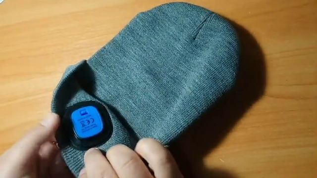 Шапка с фонариком зимняя вязанная на батарейках для охоты рыбалки спорта безопасности смотреть онлайн