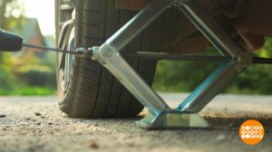 Превращаем обычный домкрат - в электрический. Доброе утро. Фрагмент выпуска от 08.09.2021