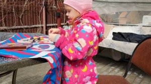 куколка лепит куколку