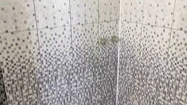 ПЛИТКА В ВАННОЙ СВОИМИ РУКАМИ. КЕРАМИЧЕСКАЯ ПЛИТКА КЕРАМОГРАНИТ КАК ЗАТЕРЕТЬ ПЛИТОЧНЫЕ ШВЫ С ЦЕРЕЗИ
