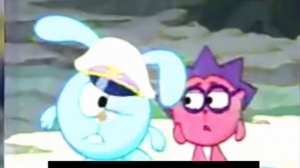 Крош удивляется  смотрев в камеру в серии балласт (версия 27 декабря 2004 года)