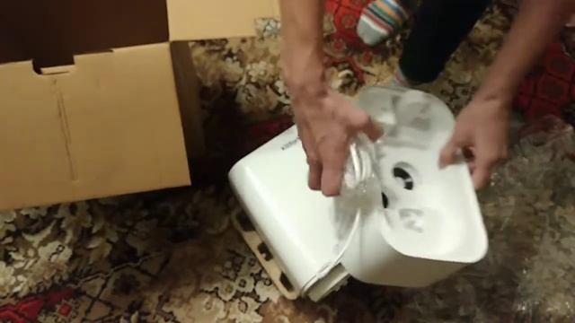 Распаковка - Ультразвуковой увлажнитель воздуха Kitfort KT-2811 смотреть онлайн