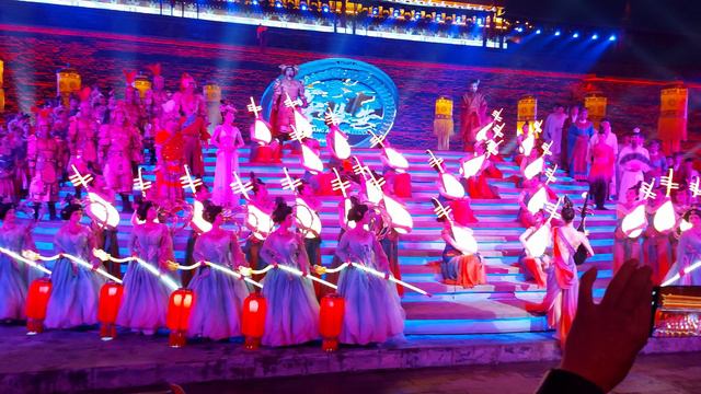 Шоу в Сиань Китай ч5