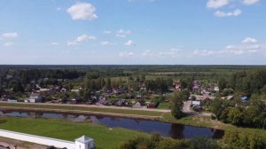 Тихвинский Богородичный Успенский мужской монастырь с высоты. Старинный монастырь основанный в 1560