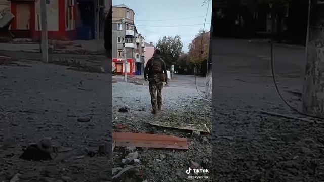 Артемовск. В городе продолжаются прилеты с двух сторон. На восточных окраинах идут бои в промзоне.