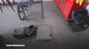 Toyota 4.6 Liter V8 engine 1UR-FE valve cover gasket job Tips&Tricks