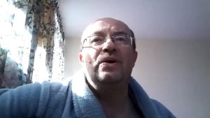 Выткался на озере алый цвет зари