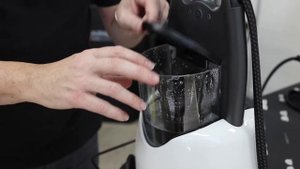 Laurastar LIFT & LIFT Xtra installing the filter cartridge