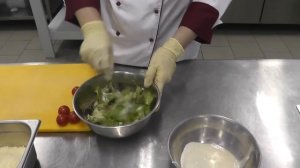 Пицца "Цезарь" от ресторана "Эрмитаж".