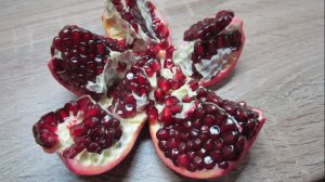 Как  почистить гранат быстро.