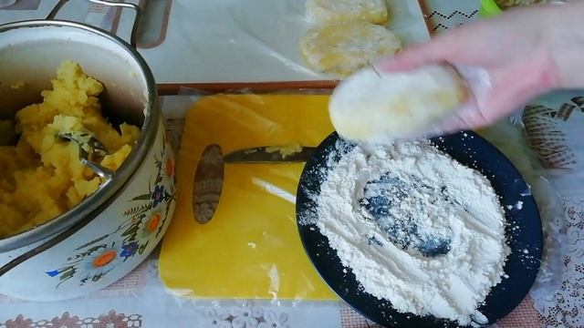 Как готовить картофельные зразы . Рецепт картофельных котлет с мясной начинкой.