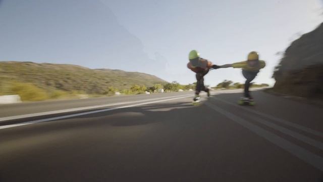 Inline vs Downhill Skater #inlinedownhill #vs #downhillskateboarding смотреть онлайн