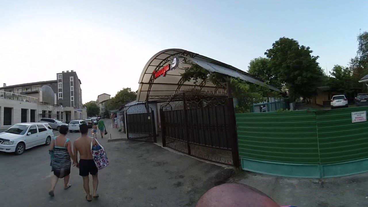 Из отеля к морю смотреть онлайн