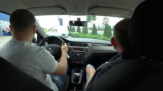 Peugeot 301 ТРИ ЦИЛИНДРА 1.2 82 л.с.ЕДЕТ ИЛИ НЕТ.СРАВНЕНИЕ С 1.6!!!