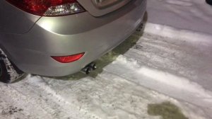 Раздвоенный выхлоп на Hyundai Solaris с огнём