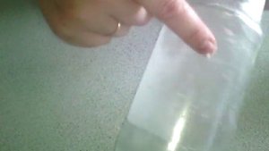 Как отмыть следы клея от скотча и этикетки. Лучший способ.