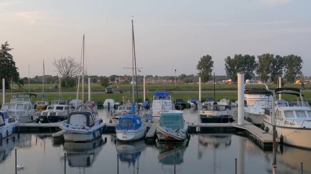 Panasonic FZ1000 vs GH4 4K video comparison test (not a review) смотреть онлайн