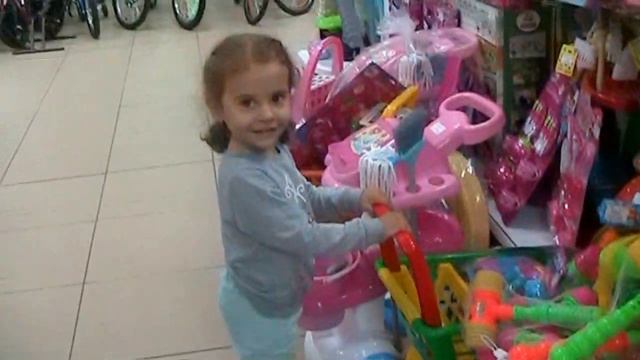 VLOG Шопинг в магазине игрушек Shopping in kids toys store