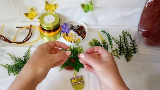 DIY идея: цветочный МАГНИТИК НА ХОЛОДИЛЬНИК! Панцири улиток, искусственные ромашки и листики!
