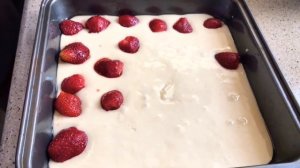 Бисквитный Пирог с Клубникой