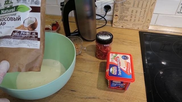 МЕРЕНГОВЫЙ РУЛЕТ с 100% результатом! Воздушное кокосовое облако! смотреть онлайн