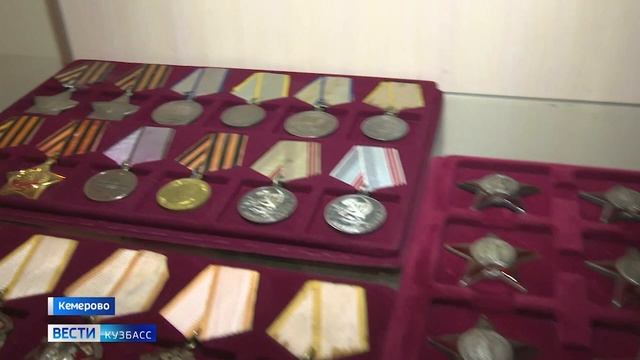 Кузбасскому спецназу вручили боевое знамя