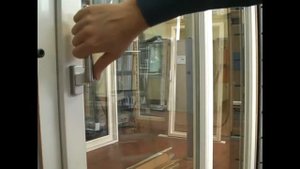 Параллельно-сдвижная конструкция