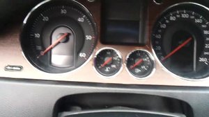 Декор салона пленкой под дерево в Passat B6