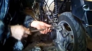 Замена Сален блока заднего амортизатора,Хонда Джорно?