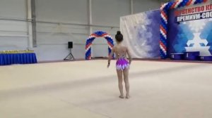 выступление по художественной гимнастике без предмета.