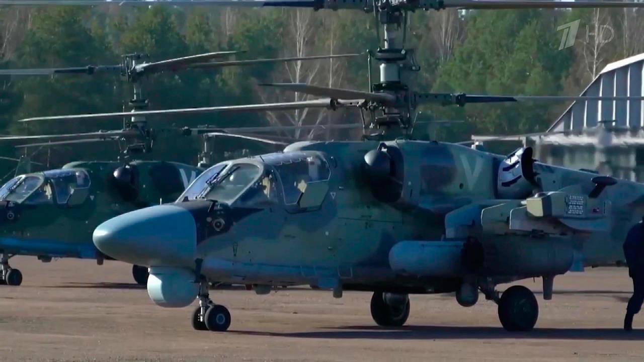 Минобороны РФ опубликовало новые кадры боевой работы ночью экипажей вертолетов Ка-52