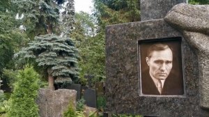 Новодевичье кладбище, ч. 2: номенклатура и деятели культуры