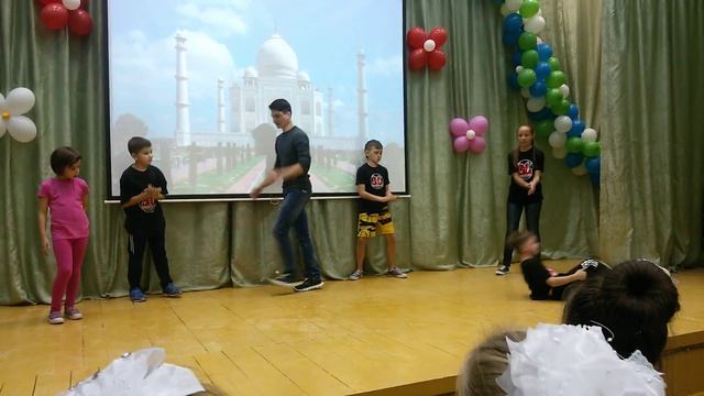 2015 10 05 День учителя в 140 шк, студия Sense of life смотреть онлайн