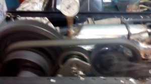 Самодельный пневмодвигатель из автозапчастей.