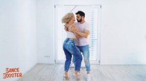 Kiko y Christina / Bachata Sensual online classes @ DanceBooster / Pinto Picasso ft. Vikina - Señal