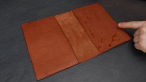 Обложка из кожи на ежедневник формата А5 (блокнот) . Бесплатная выкройка в PDF