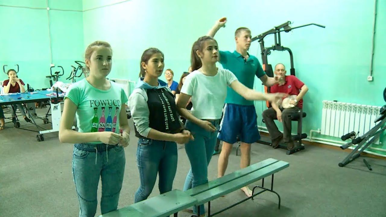 Спортивные бийск. ФК Ника Бийск. Бийская спортивная школа 2. Бийск спортивный клуб максимум Алексей Вячеславович. Алтайтэм секция спорта Бийск.