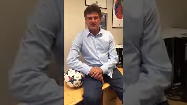 Mario Alberto Kempes saluda a nuestro equipo de fútbol CRL