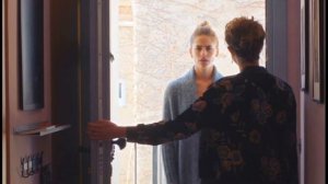 ПОЧЕМУ ОПАСНО ПОДОЛГУ СТОЯТЬ НА ПОРОГЕ? НАРОДНАЯ ПРИМЕТА, КОТОРУЮ ВАЖНО ЗНАТЬ!