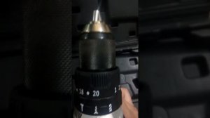 Аккумуляторный шуруповёрт TOUA DBLID180 (Краткий обзор)