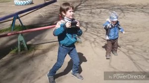 Танцуют Все!!!  Кто не танцует, тот Филипп Киркоров "Синий"