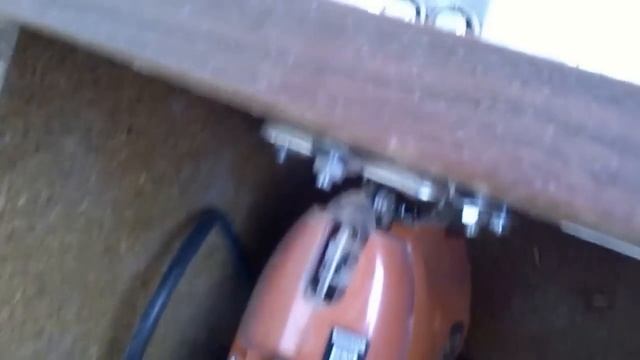 Как сделать столик для электролобзика. How to make a table for jigsaw. смотреть онлайн